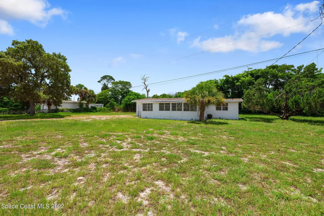 Photo of 1805 W Elm Drive