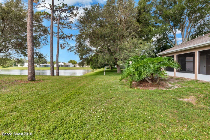 Photo of 295 Oak Lake Road