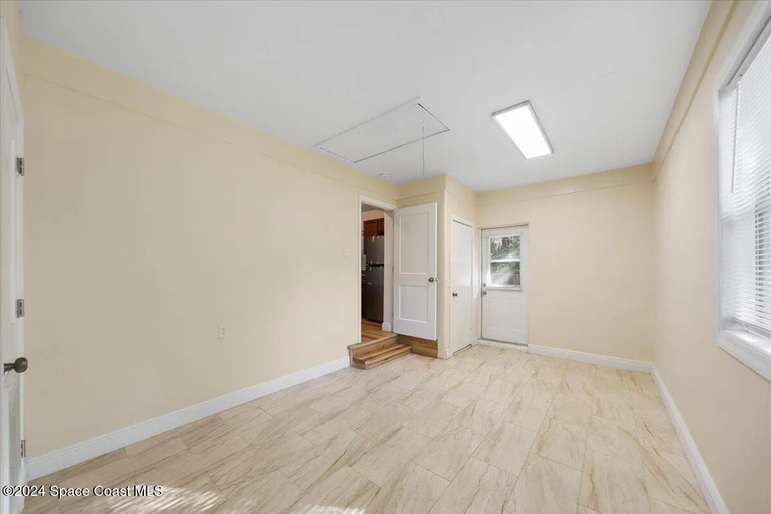Photo of 2651 Pineapple Avenue
