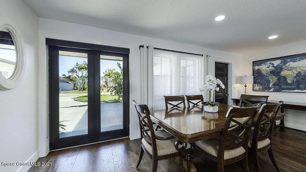 Photo of 424 Dorset Drive