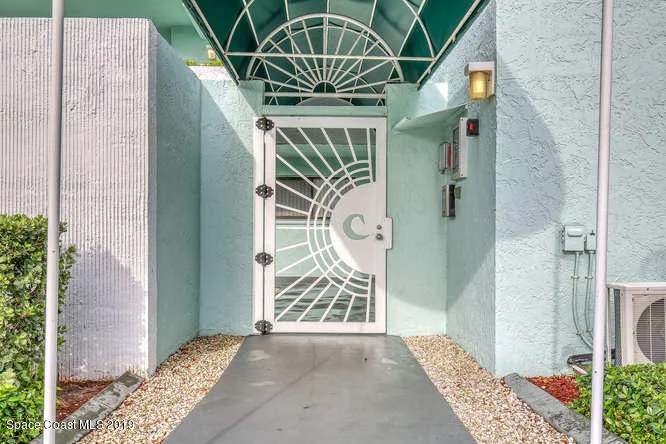 Photo of Unit 1504 at 1700 Commodore Boulevard