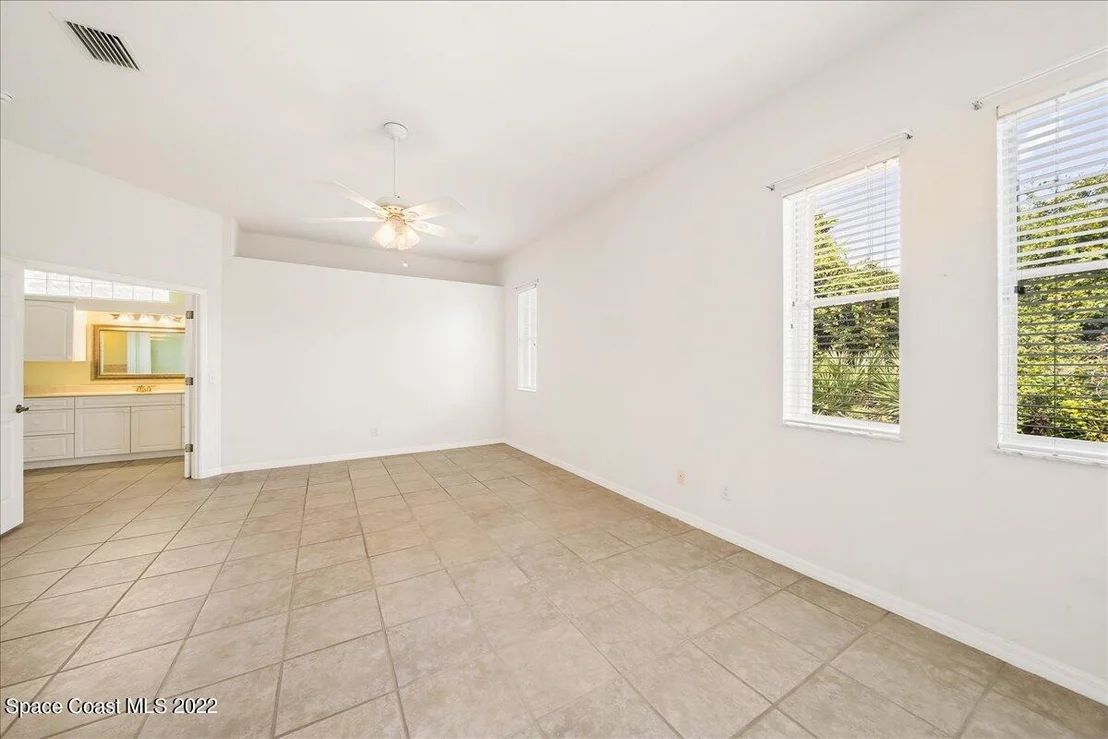 Photo of 4523 Long Lake Road