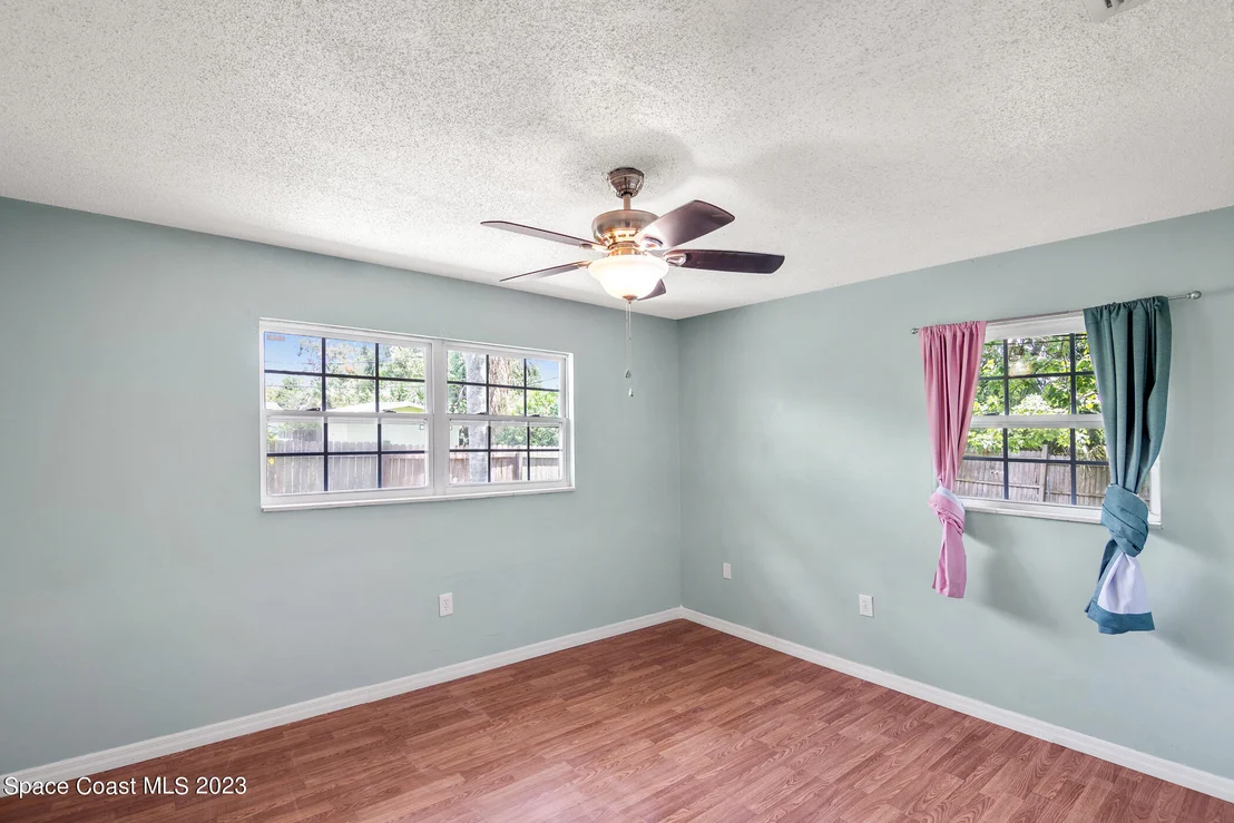 Photo of 2429 Victor Road