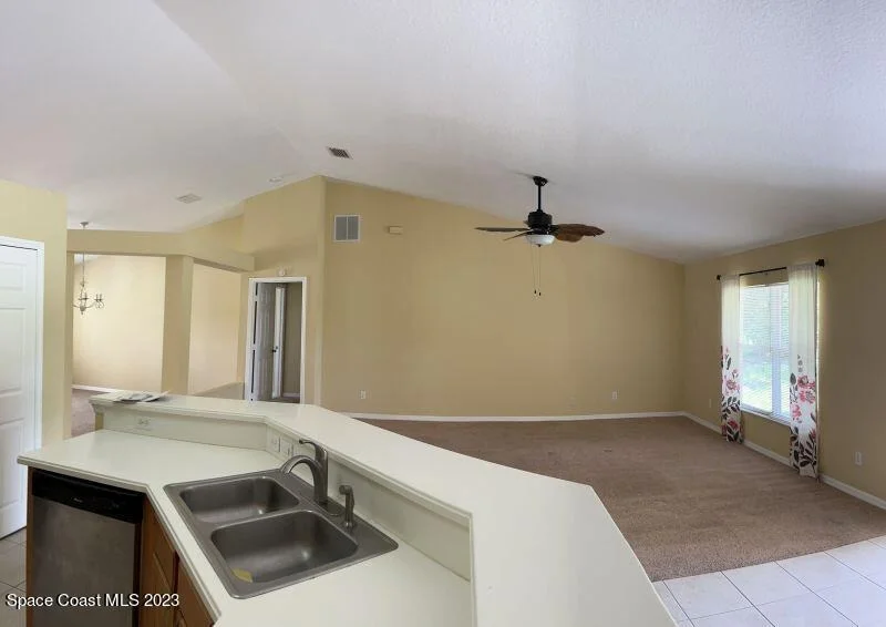Photo of 176 Spring Valley Avenue