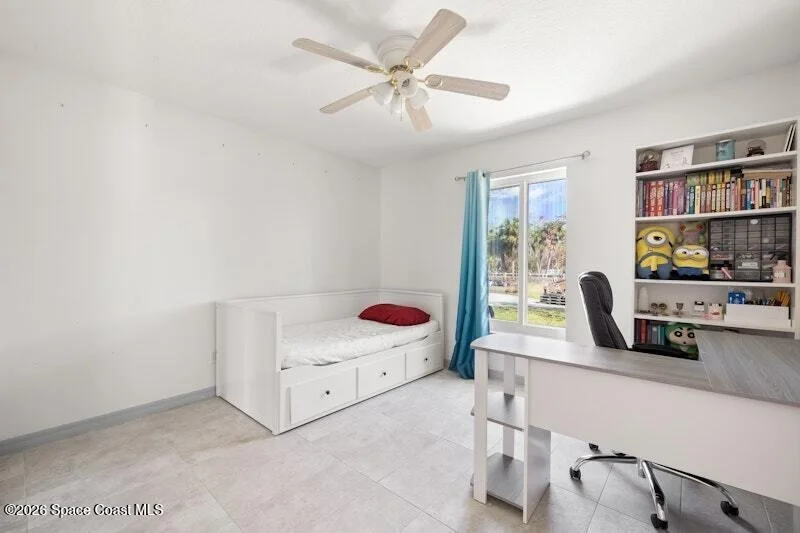 Photo of 3375 Hield Road