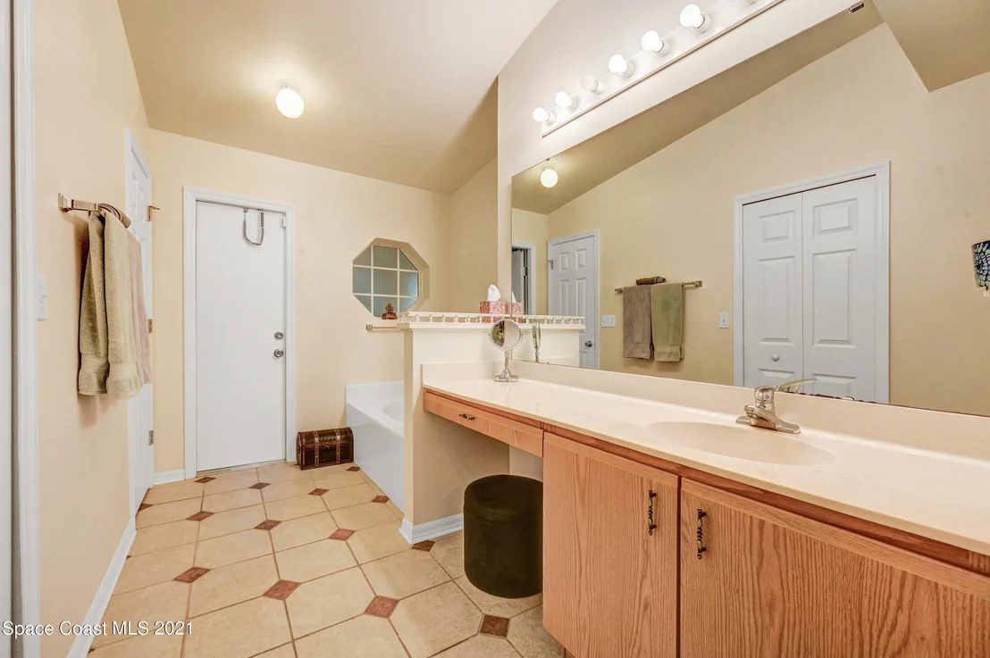 Photo of 295 Mcclain Drive