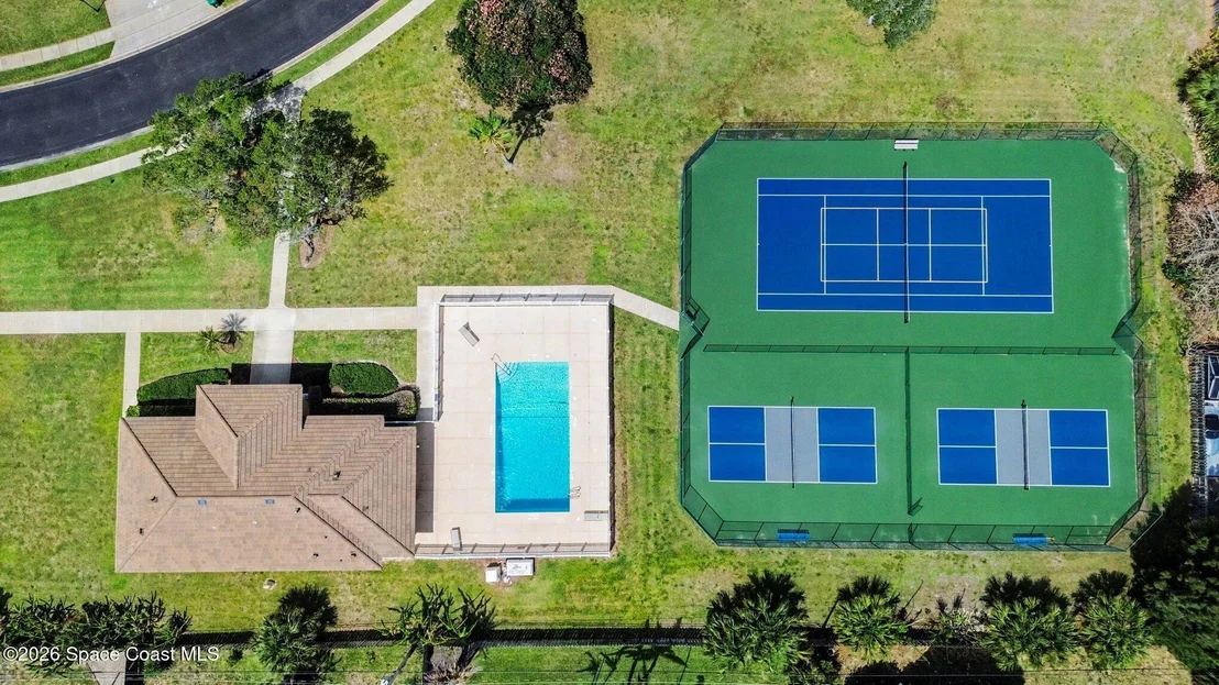 Photo of 333 Flanders Drive