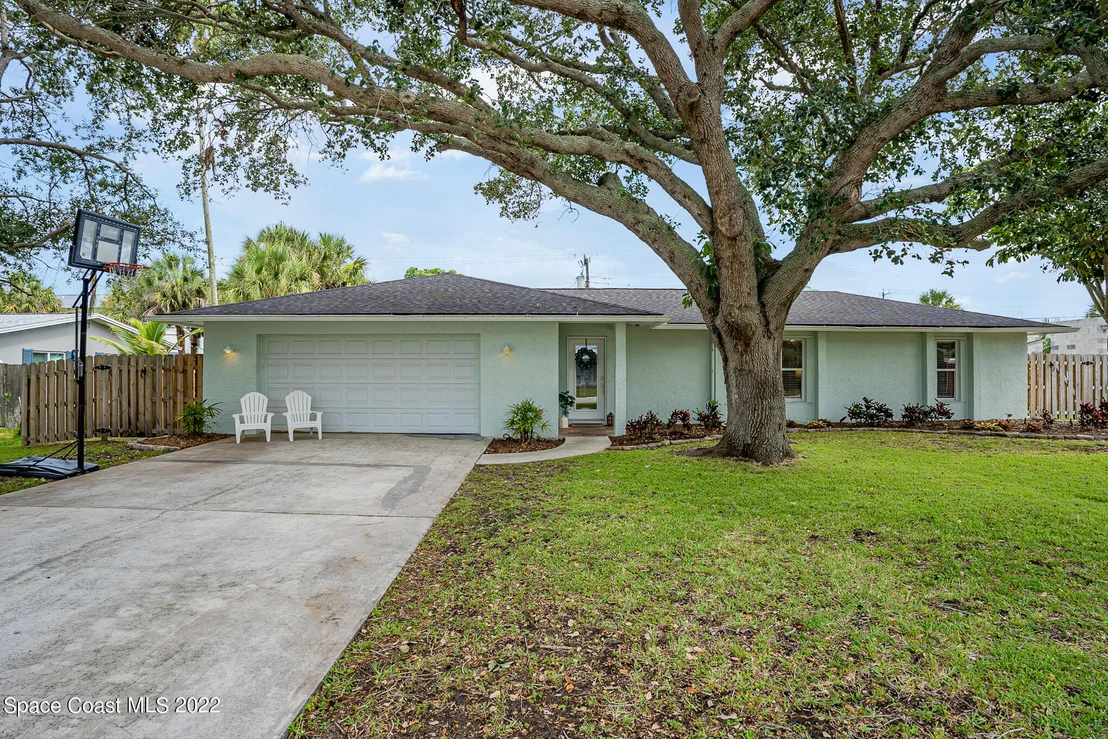 Photo of 214 7th Avenue