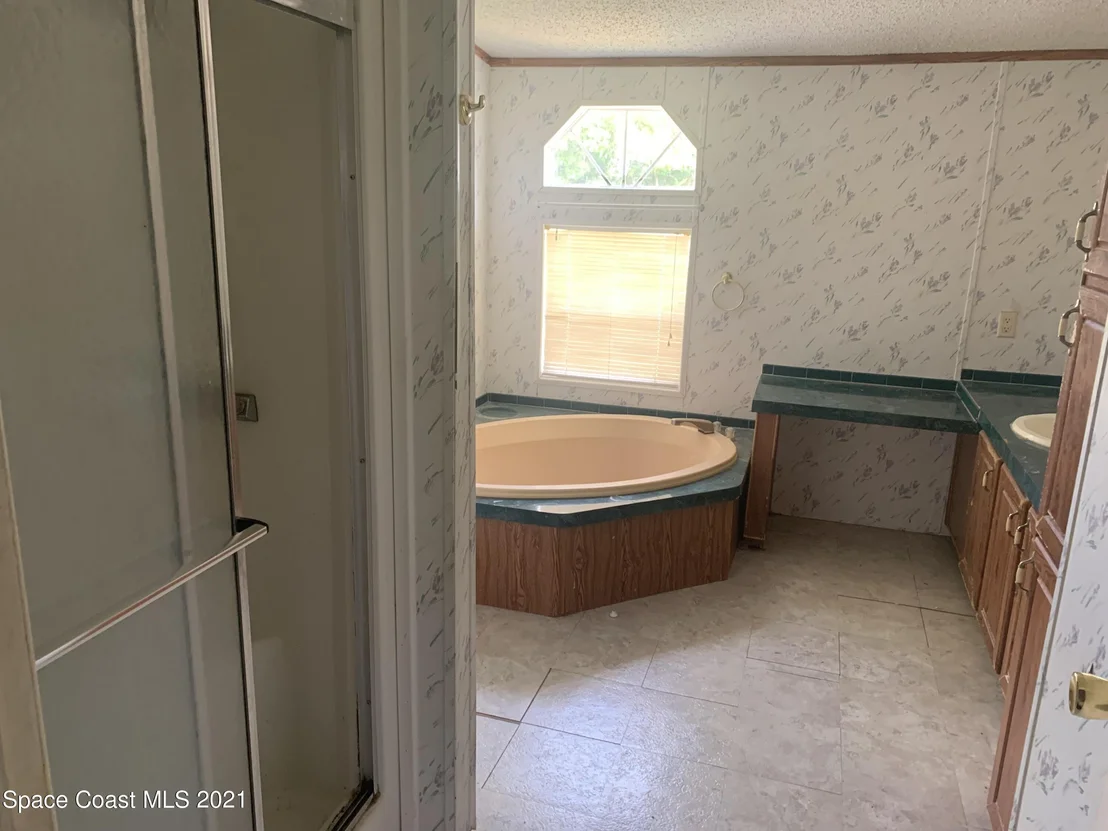 Photo of 1179 Luther Drive