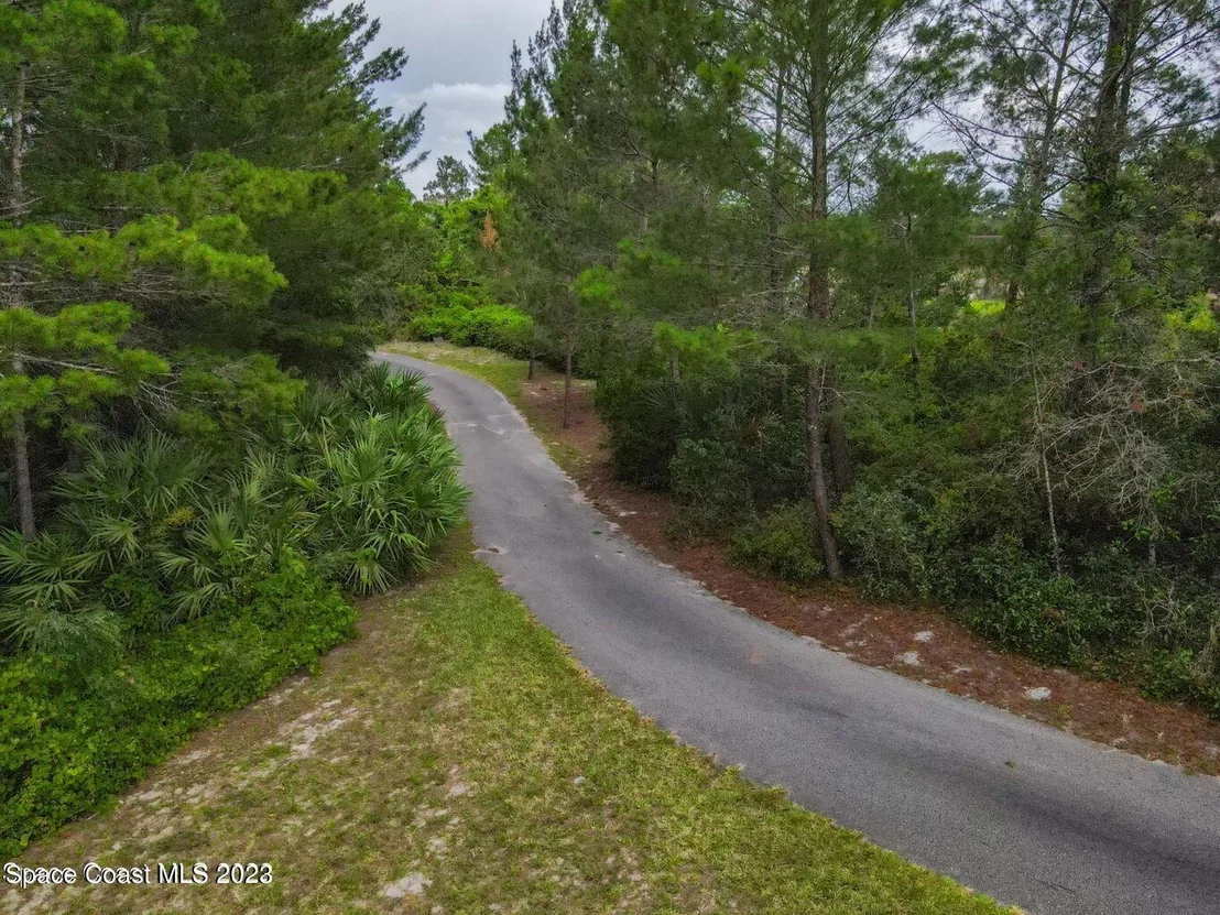 Photo of 1420 War Eagle Boulevard