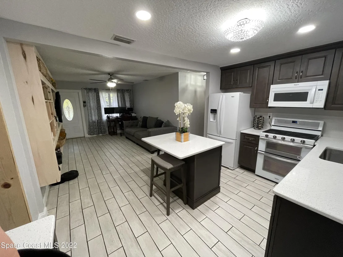 Photo of 4097 Robinhood Drive