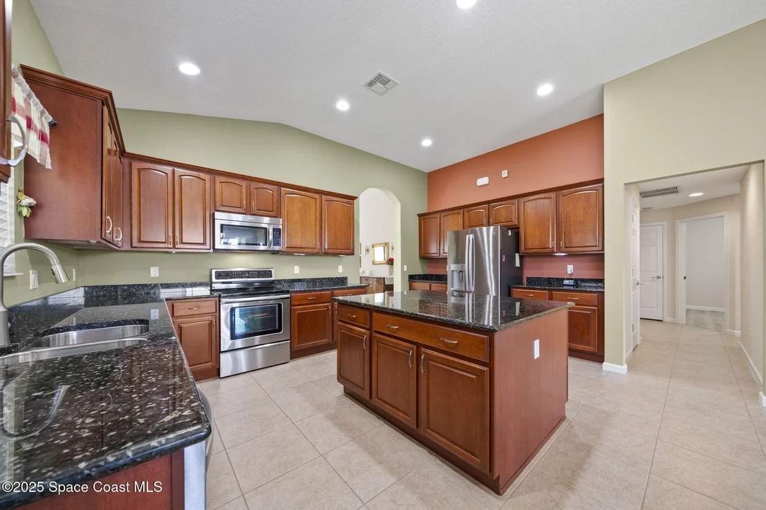 Photo of 1327 Dittmer Circle SE