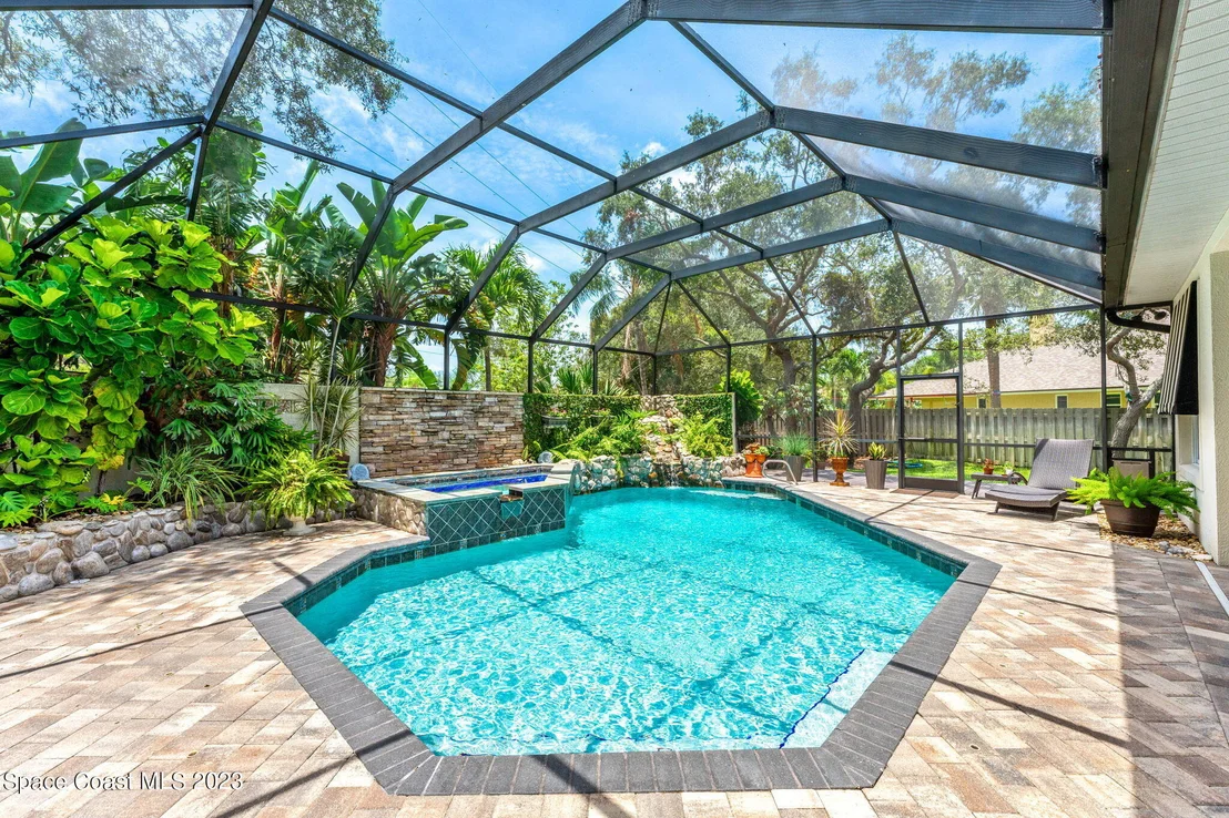 Photo of 891 Peregrine Drive