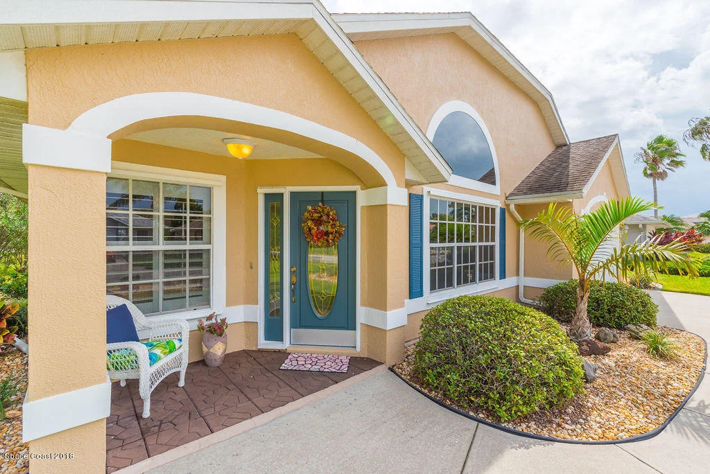 Photo of 1052 Fieldstone Drive