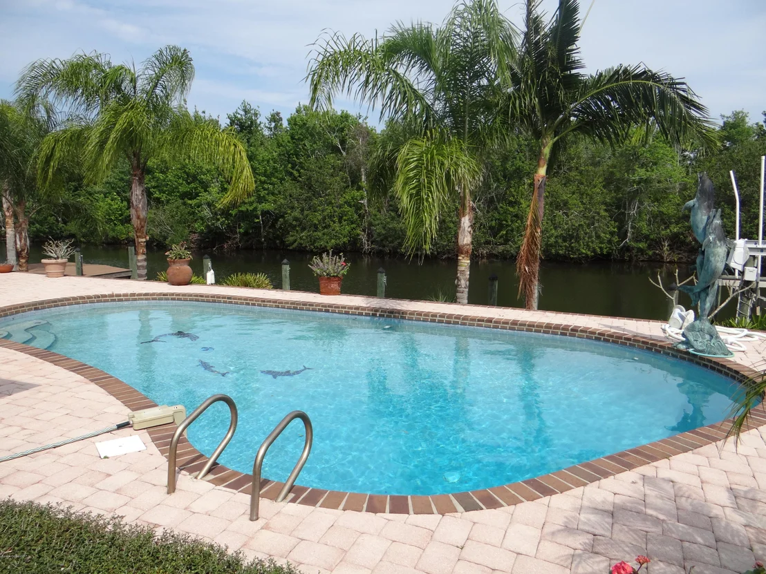 Photo of 1021 Sunswept Road NE