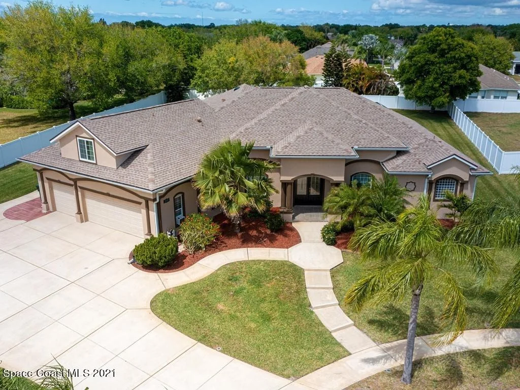 Photo of 1300 Palace Drive