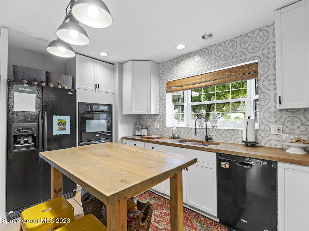 Photo of 121 Harris Drive