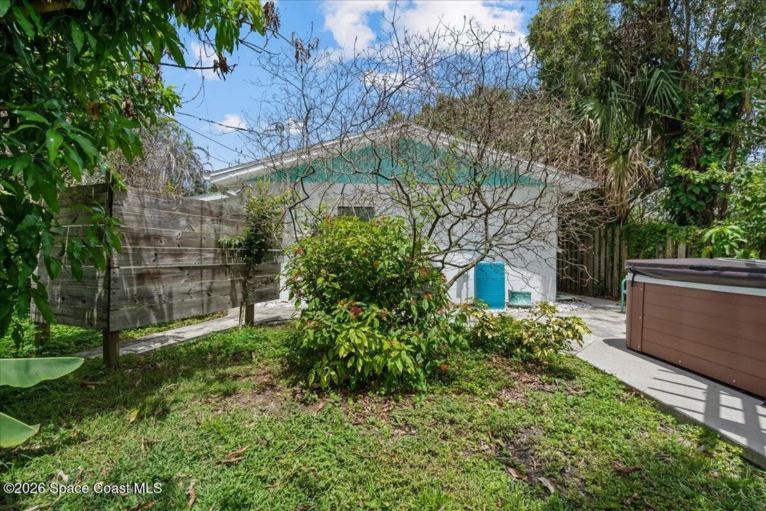 Photo of 2302 Hyde Parkway