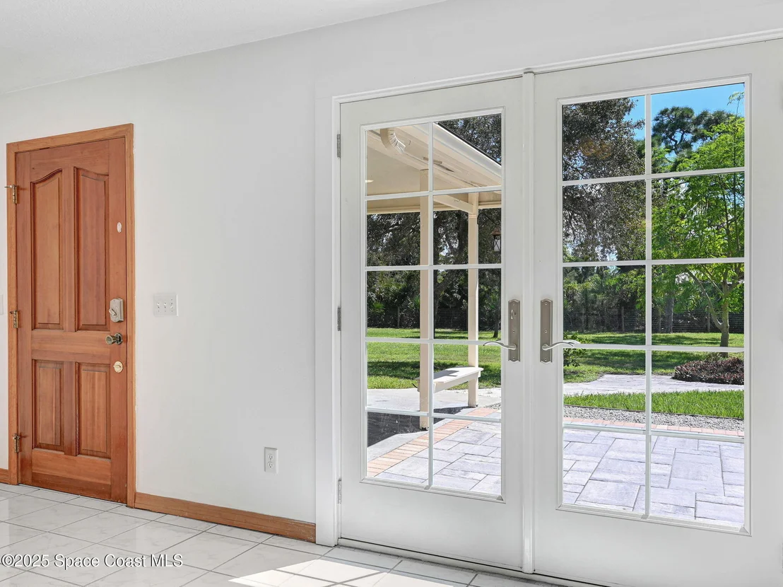 Photo of 6570 Whispering Pines Lane