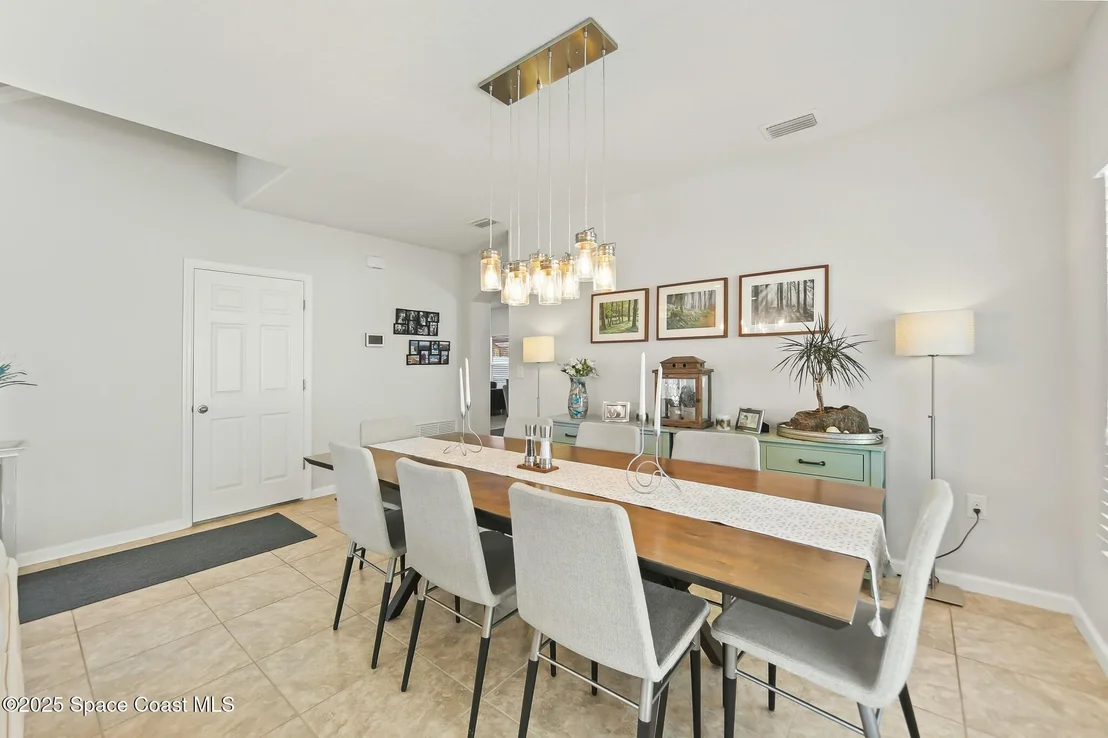 Photo of 1032 Peta Way
