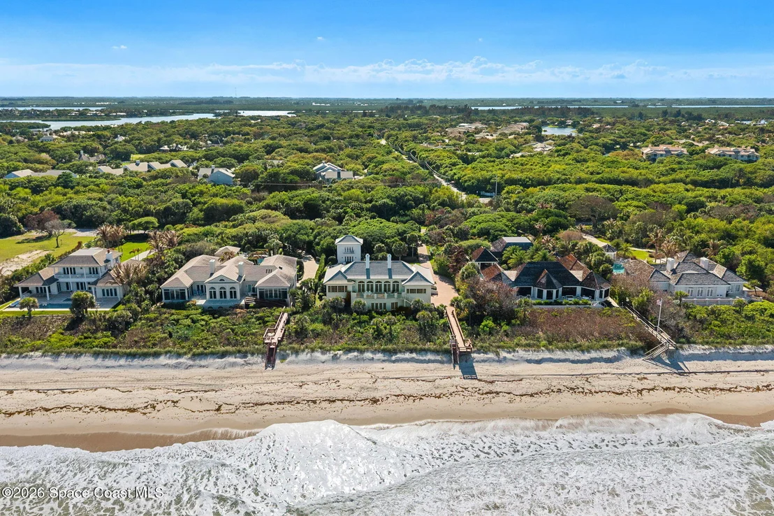 Photo of 680 Ocean Road