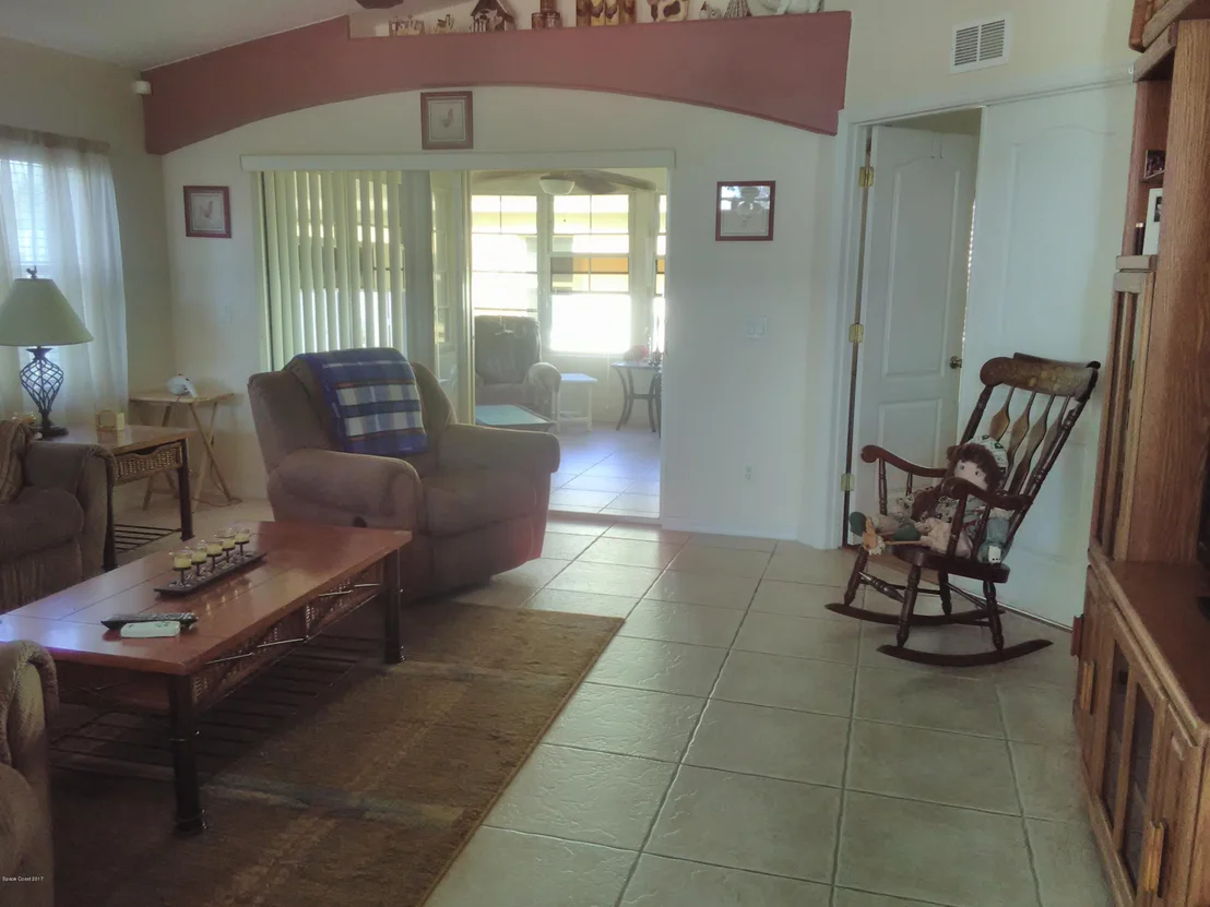 Photo of 2101 Spring Creek Circle NE