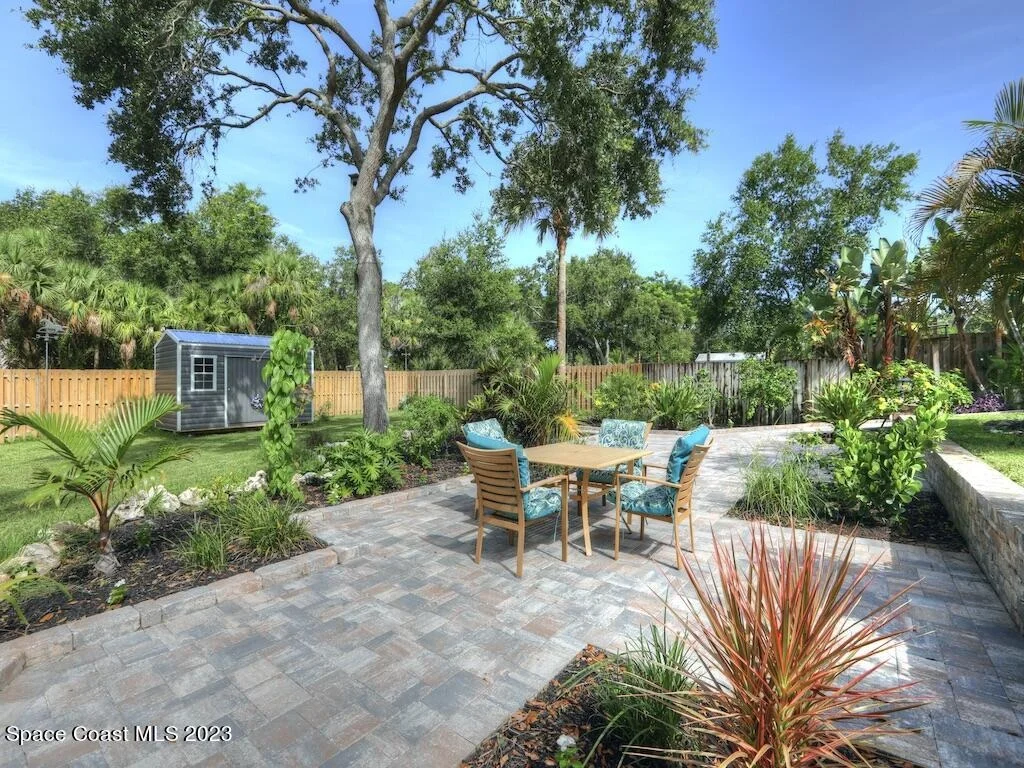 Photo of 9850 Oak