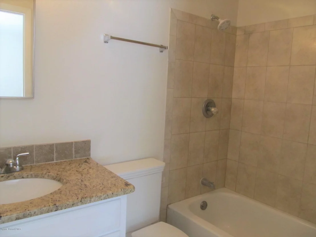 Photo of 1500 Van Eck Road NE