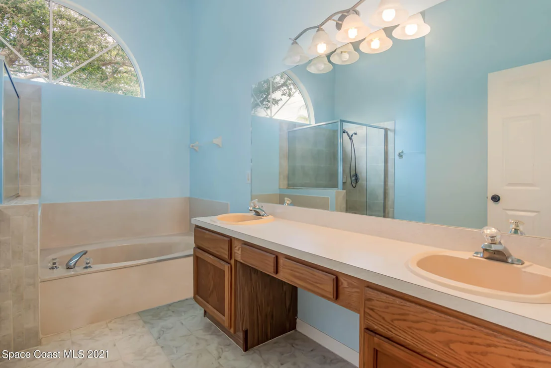 Photo of 3300 Meadowridge Drive