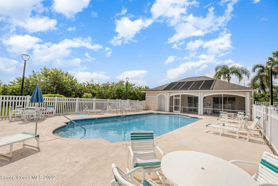 Photo of 1905 Ficus Point Drive