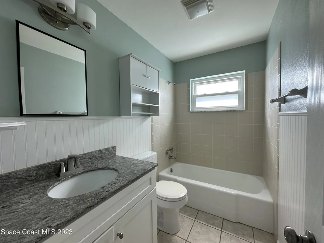 Photo of 989 Cardon Drive