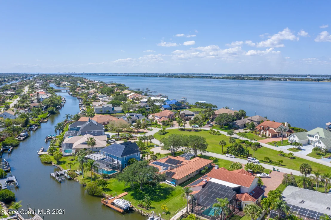 Photo of 539 Lanternback Island Drive