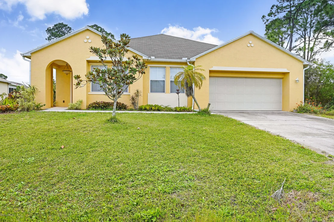 Photo of 3100 Eldron Boulevard SE