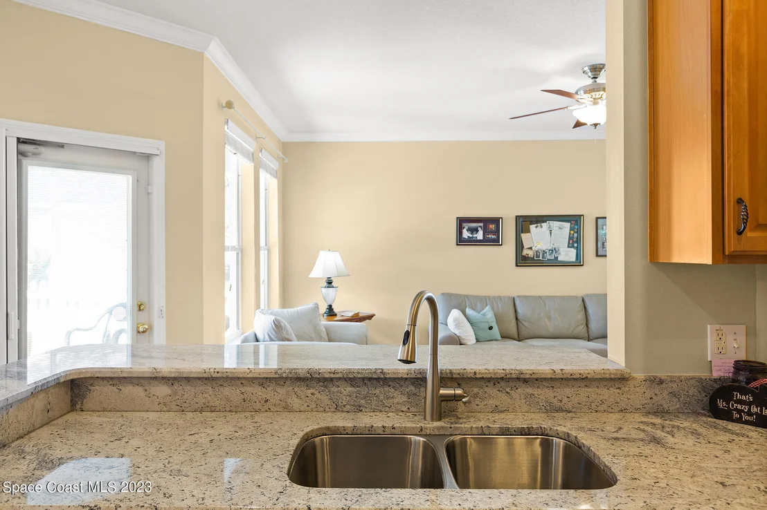 Photo of 6914 Beargrass Road