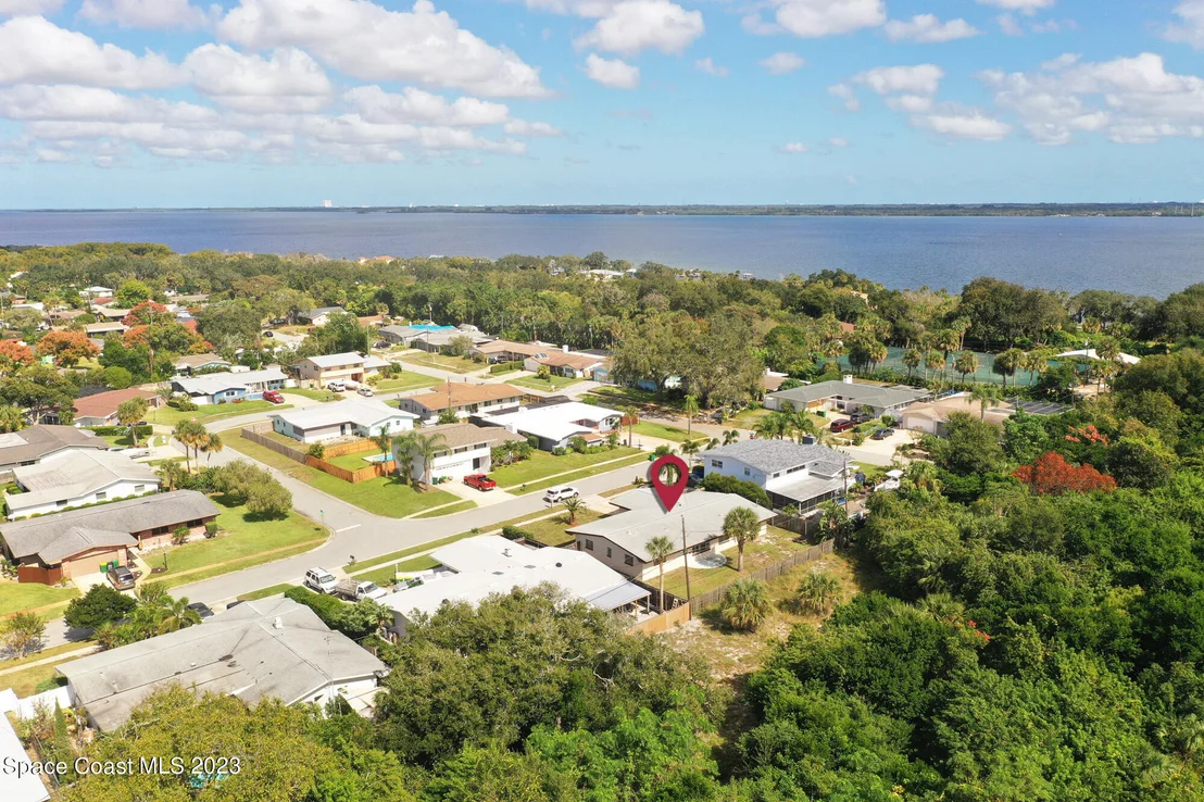 Photo of 383 Chester Drive
