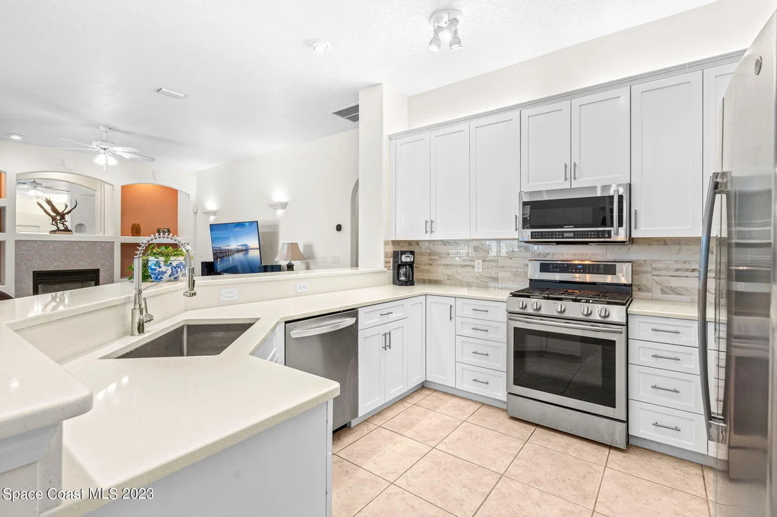 Photo of 213 Peregrine Drive