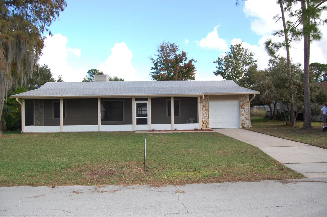 Photo of 6411 Cable Avenue