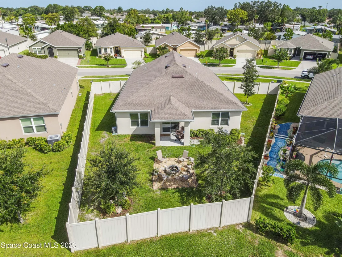Photo of 849 Forest Trace Circle