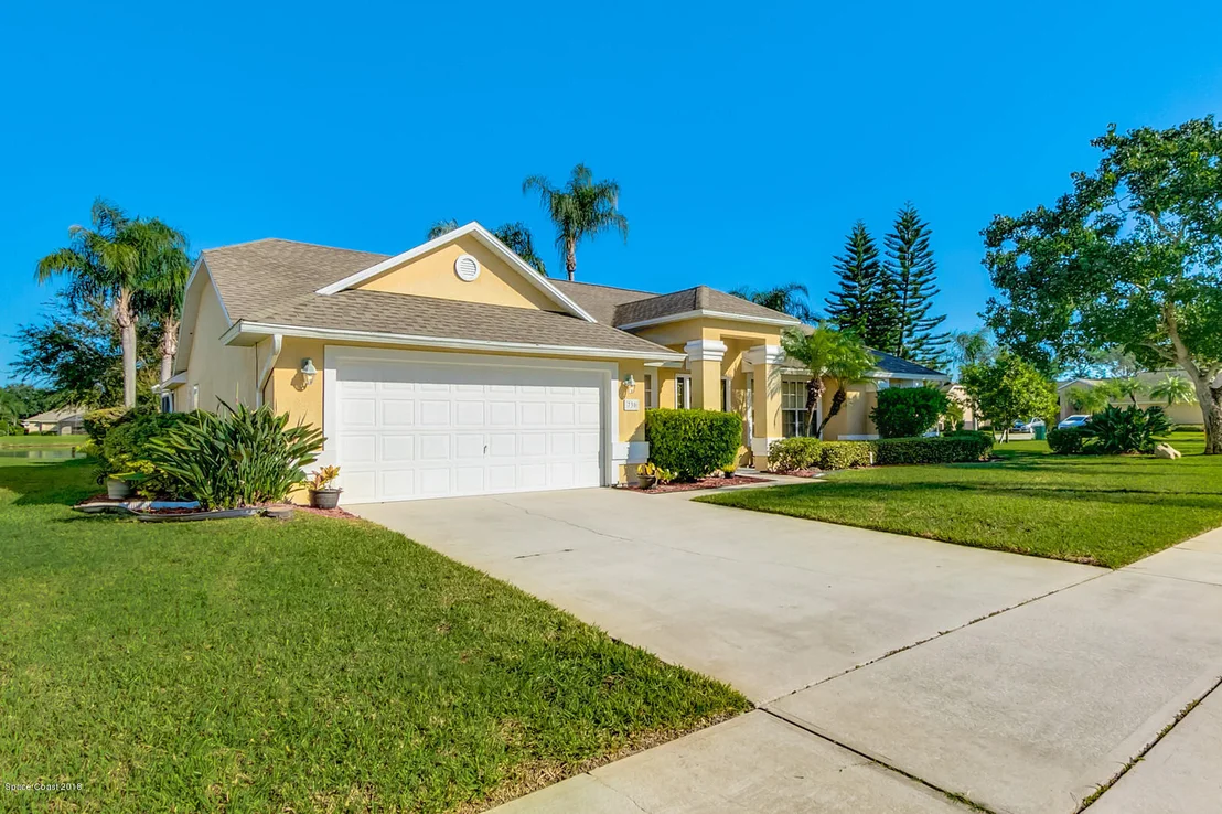 Photo of 730 Lake Drive