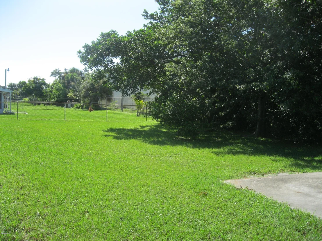 Photo of 2374 NE Shenandoah Road