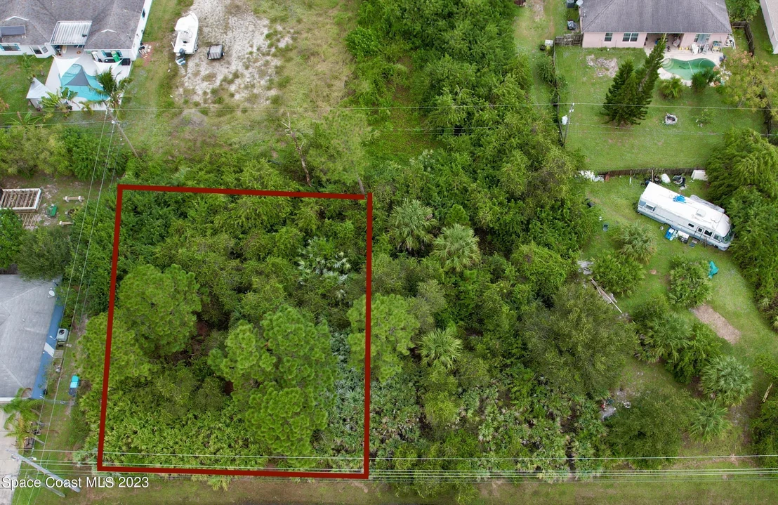 Photo of 2275 Cogan Drive SE
