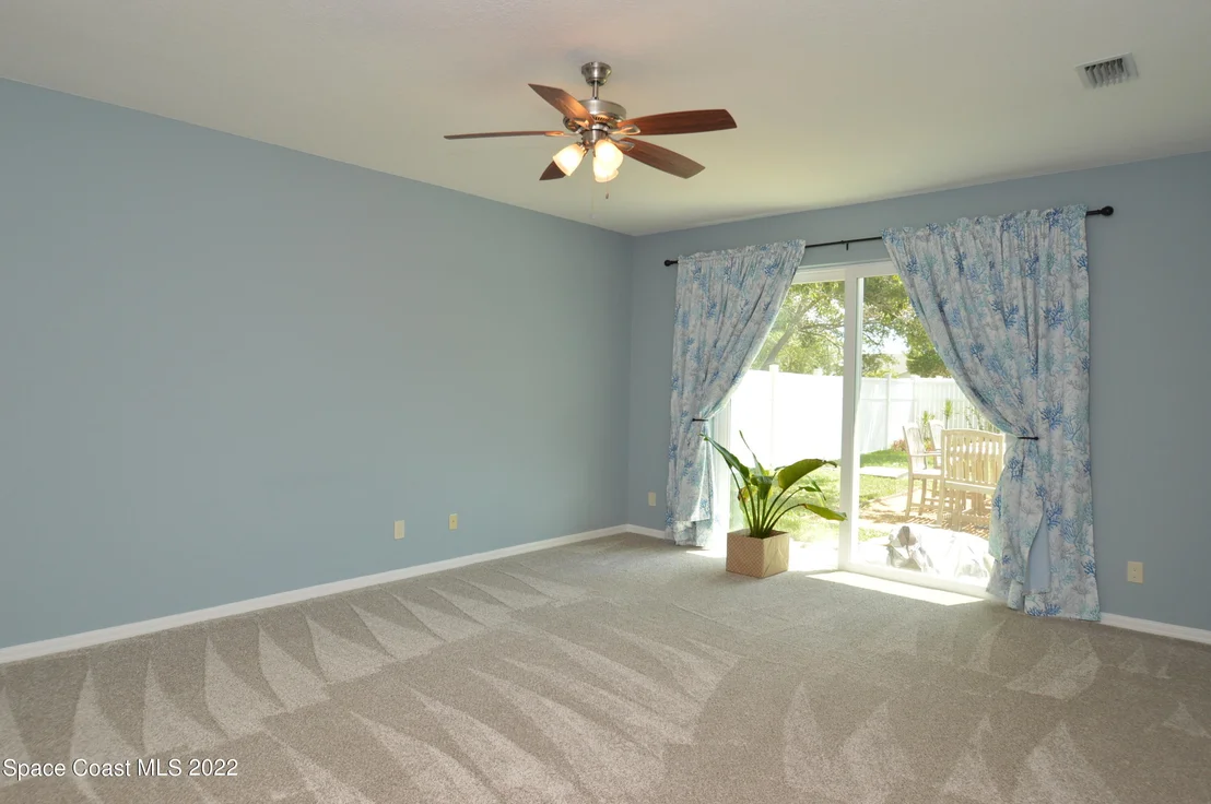 Photo of 725 Triple Crown Lane