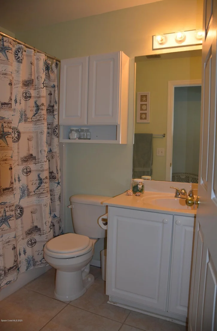 Photo of 2084 Lansing Street
