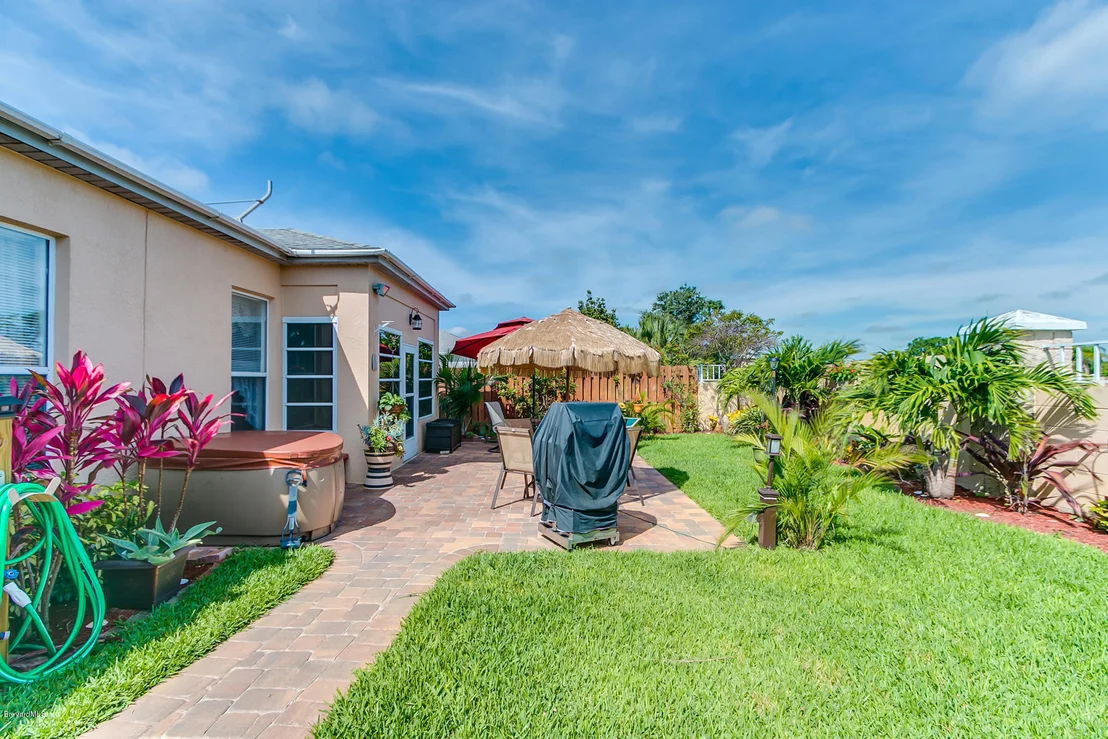 Photo of 6956 Hammock Trace Drive