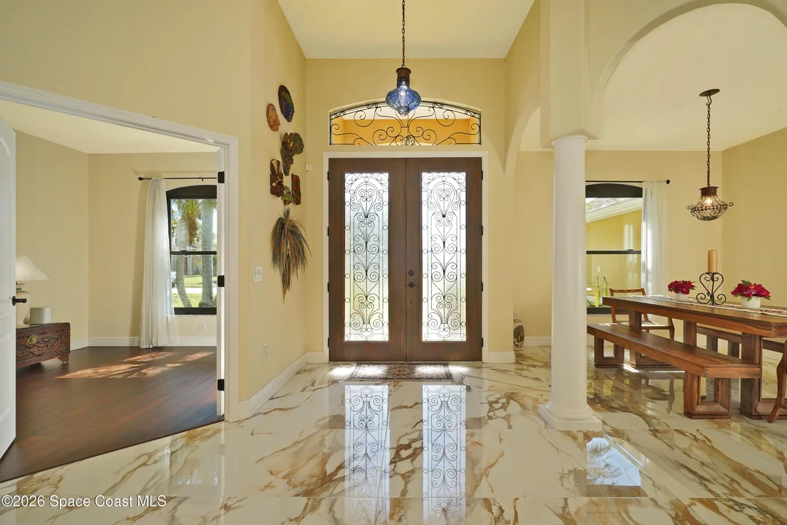 Photo of 394 Tunbridge Drive