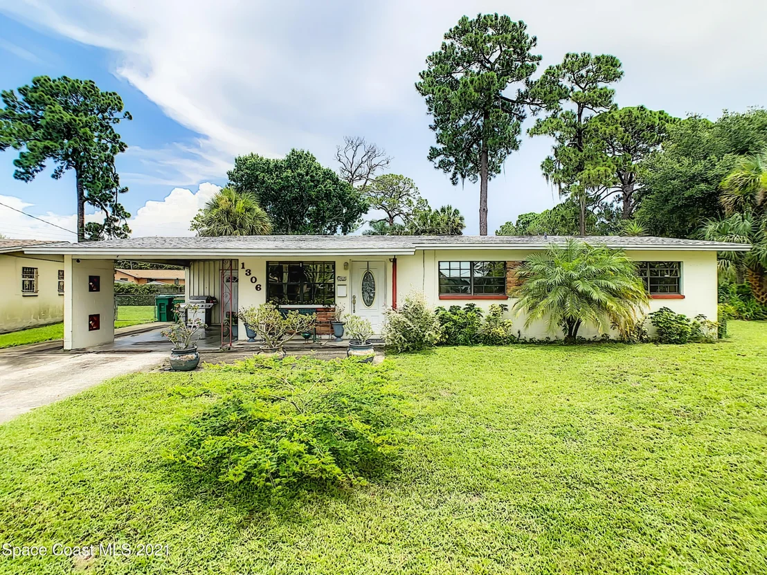 Photo of 1306 Moss Lane