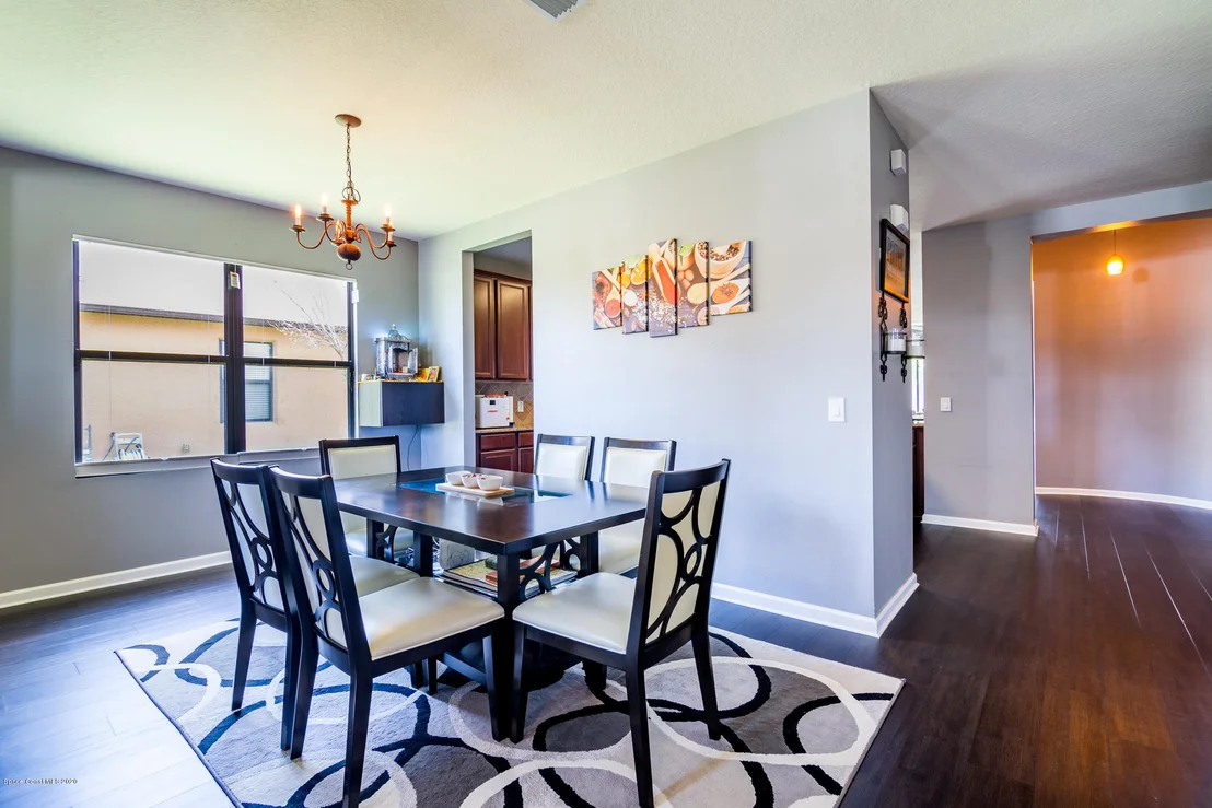 Photo of 1103 Bolle Circle