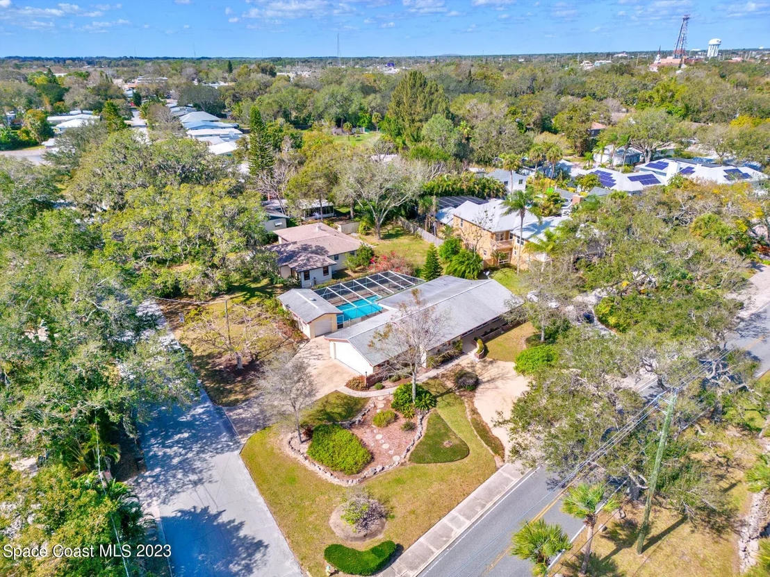 Photo of 535 Rockledge Drive