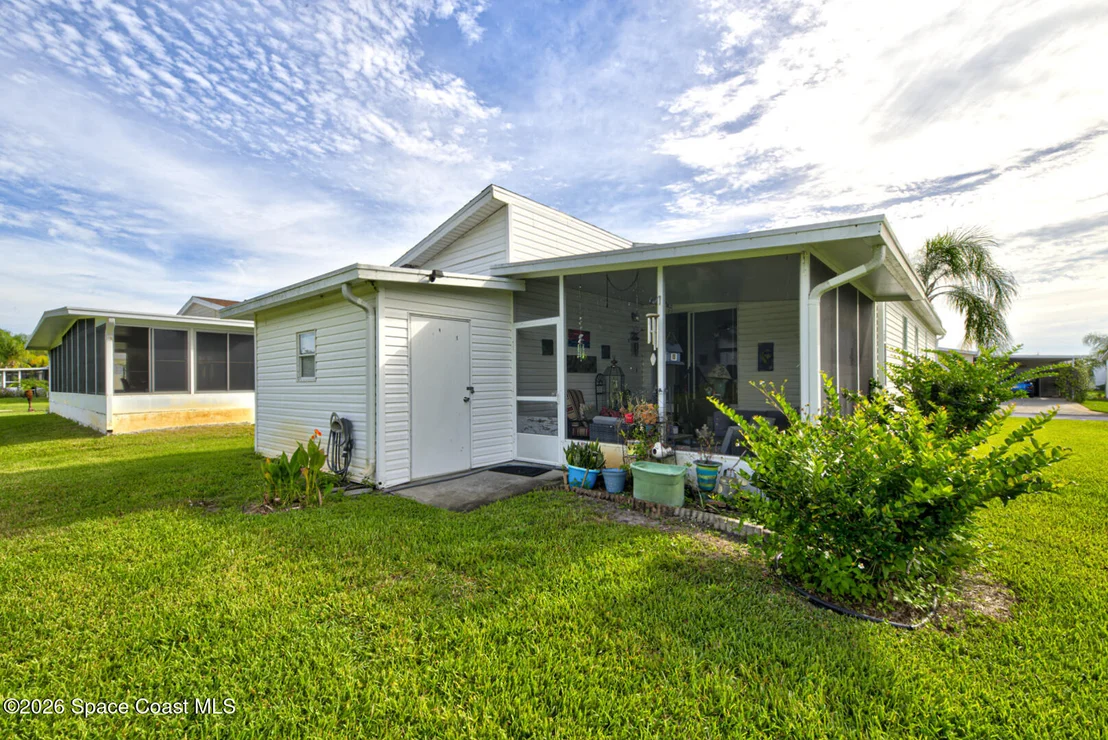 Photo of 385 Outer Drive