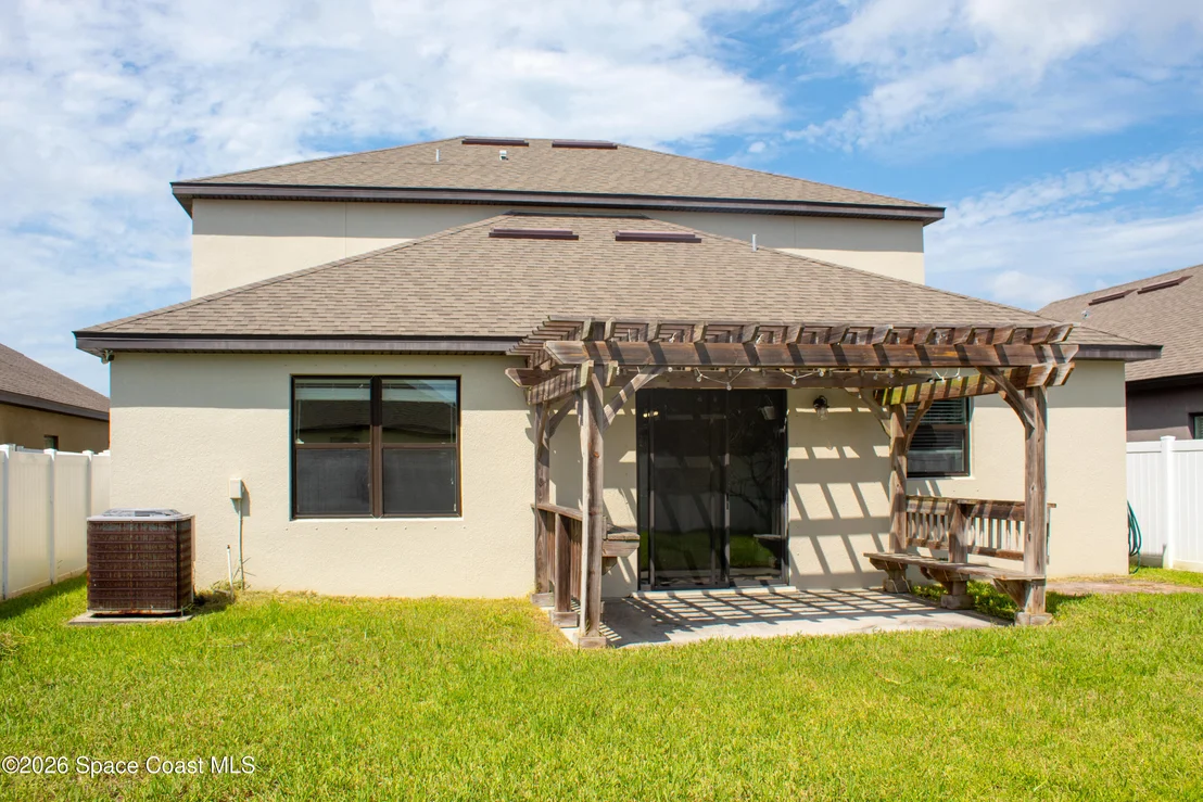 Photo of 1061 Peta Way